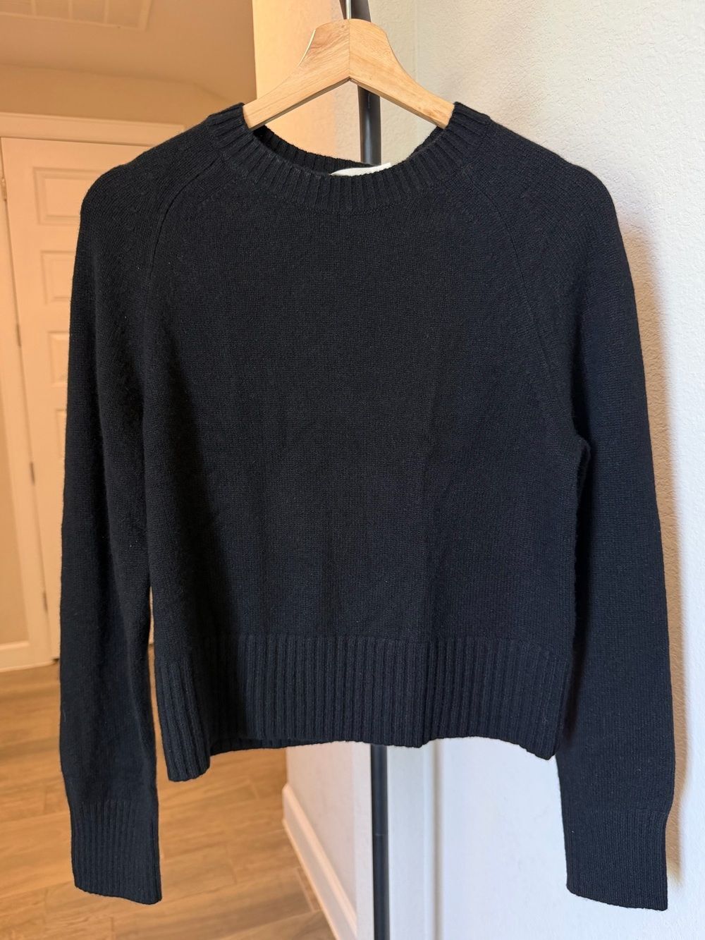 Everlane Black Boxy Crew Crewneck Cashmere Women's Sweater MSRP:$228 XXS
